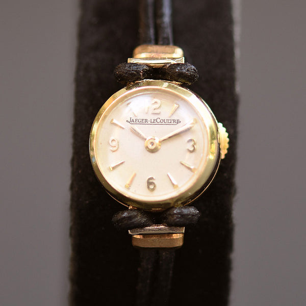 50s JAEGER LECOULTRE Ladies Swiss 18K Gold Backwind Watch