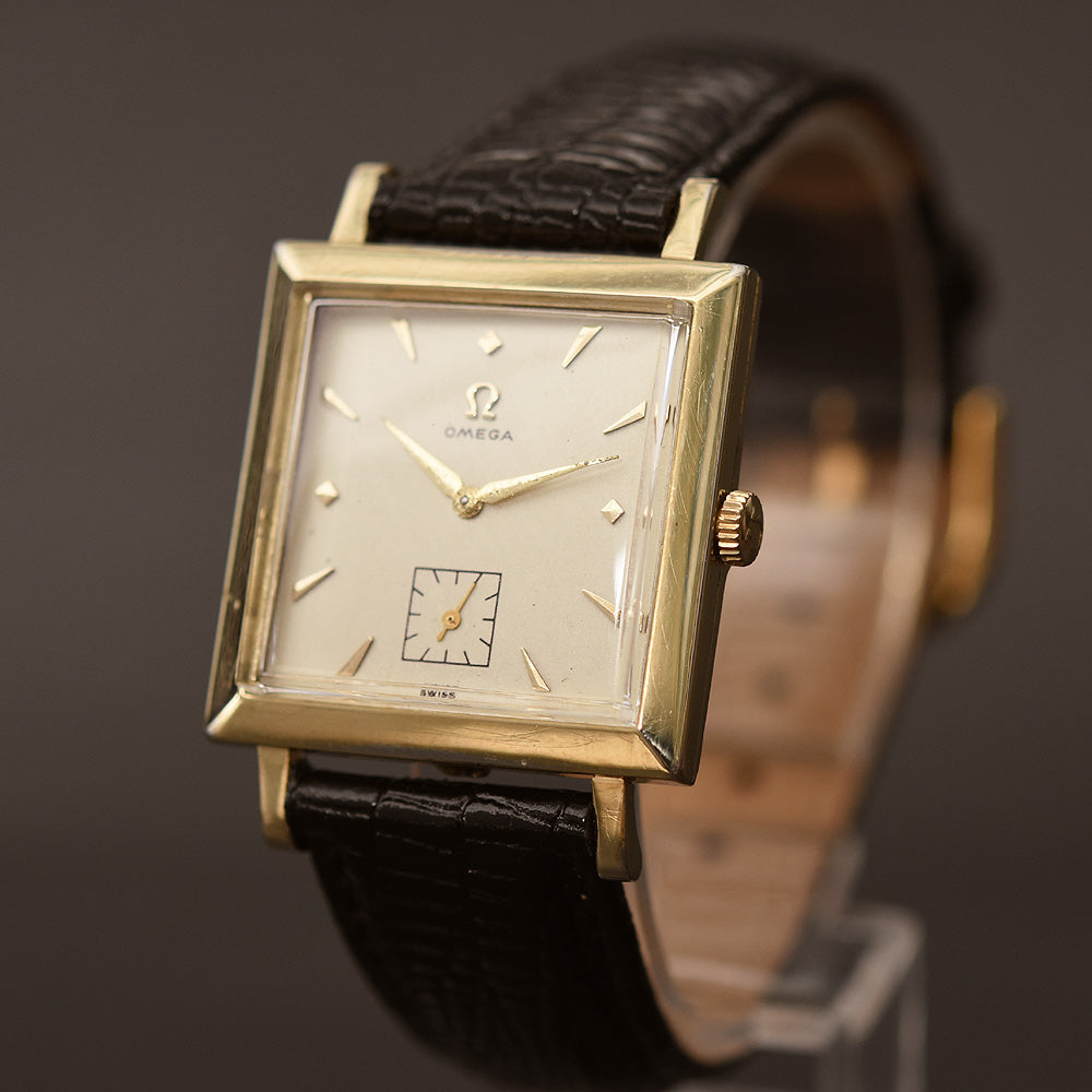 1949 OMEGA Gents Vintage Swiss Dress Watch