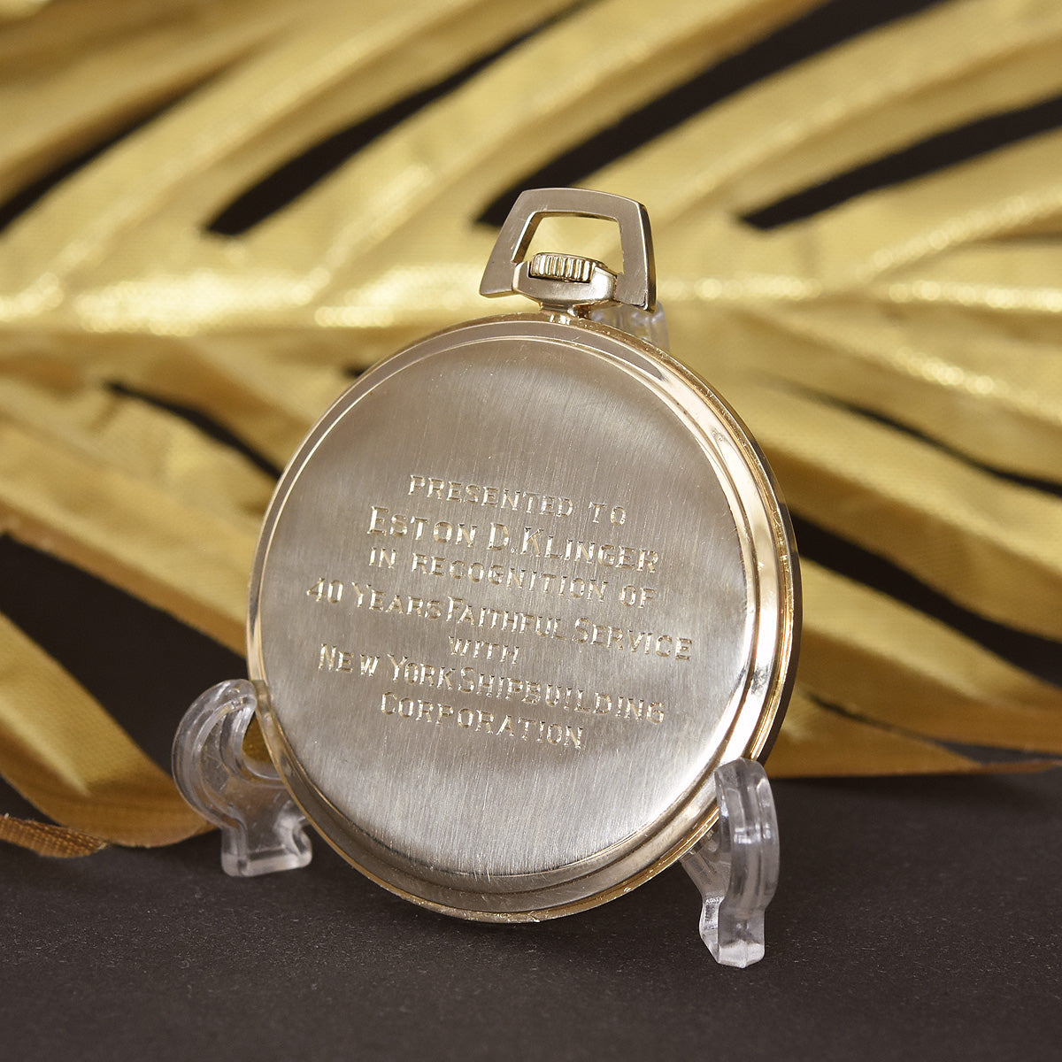 1946 HAMILTON USA 'Morris' G. 917 Art Deco Pocket Watch empressissi