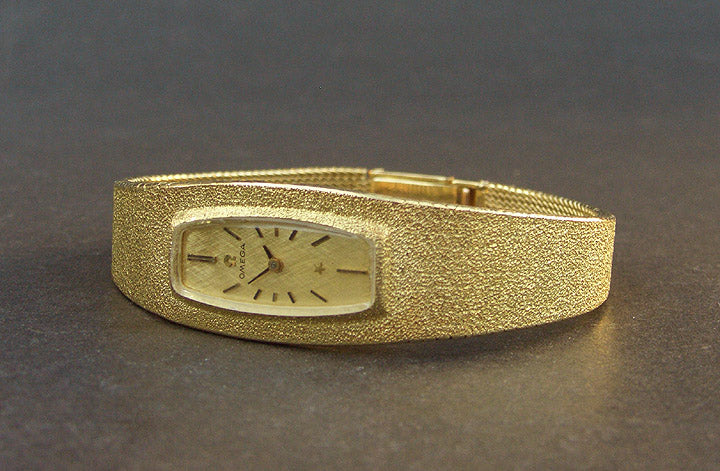 1971 OMEGA Ladies 18K Solid Gold Cocktail Watch