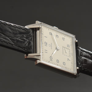 1946 OMEGA Gents Vintage Slim Stainless Steel Dress Watch 3797/4