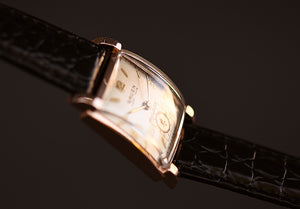 1949 GRUEN Verti-Thin 14K Solid Gold Gents Watch