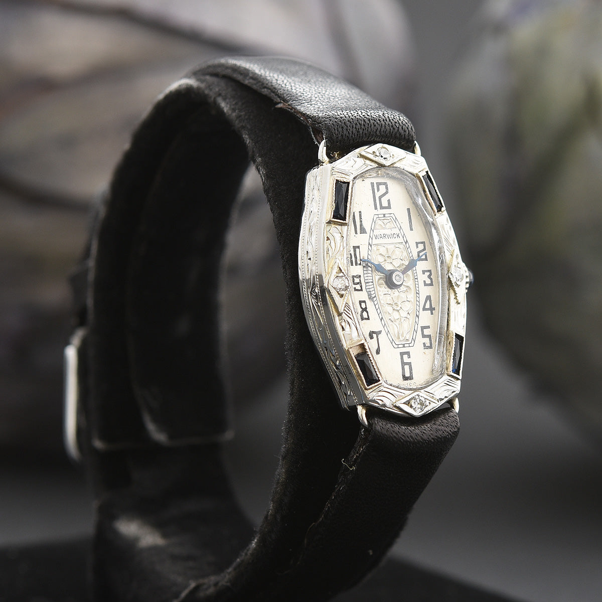 20s WARWICK Ladies Art Deco 18K Gold Watch