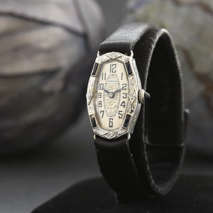 20s WARWICK Ladies Art Deco 18K Gold Watch