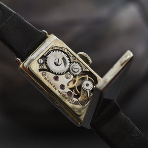 20s MODERN Ladies Art Deco 18K Gold/Enamel Watch