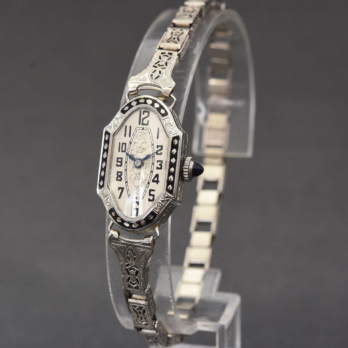 20s WARWICK Ladies Art Deco 18K Gold/Enamel Watch