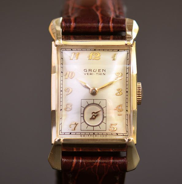 1949 GRUEN Verti-Thin 'Elector' 14K Solid Gold Gents Watch