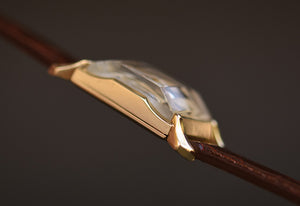 1949 GRUEN Verti-Thin 'Elector' 14K Solid Gold Gents Watch