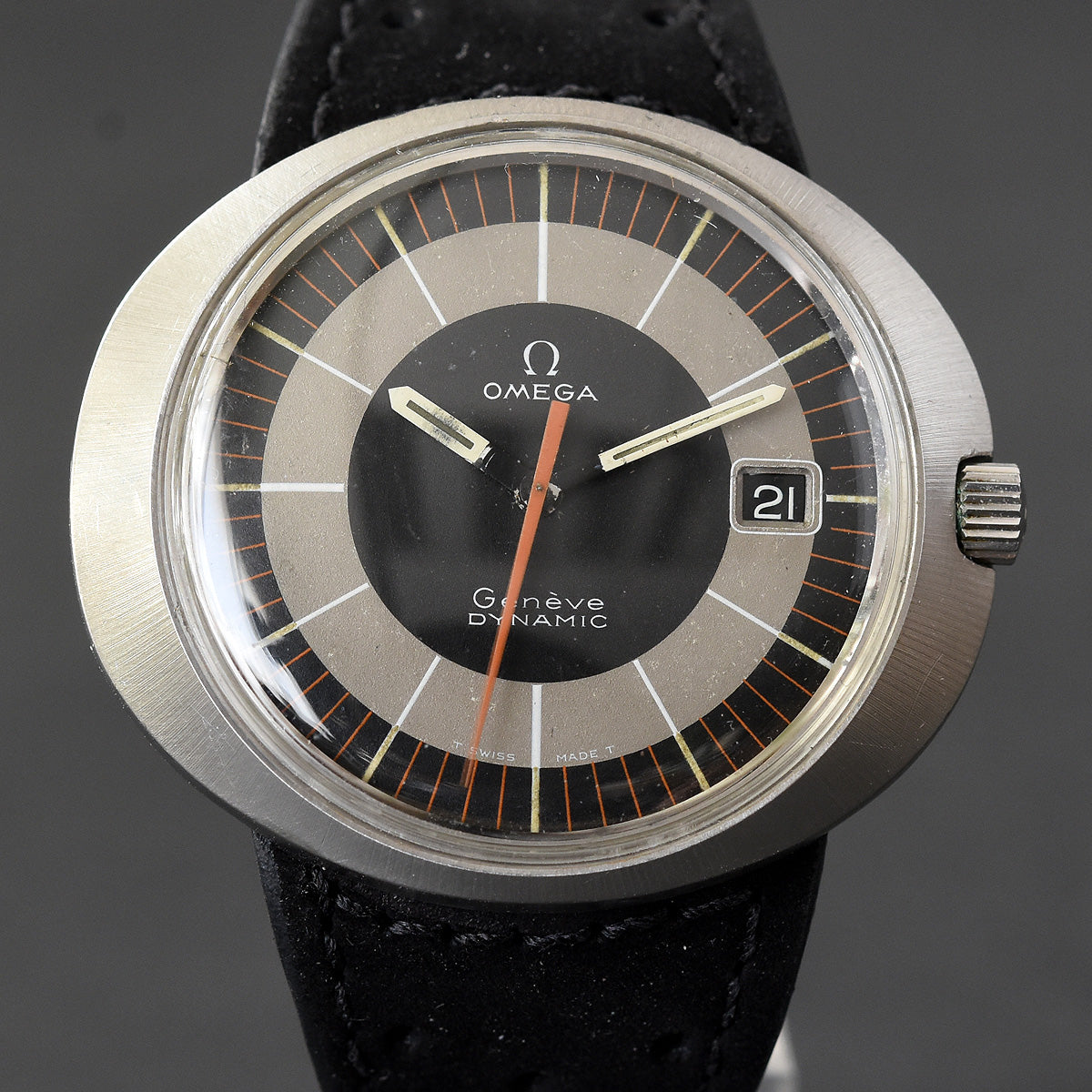 1969 OMEGA Genève Dynamic Date Vintage Gents Watch