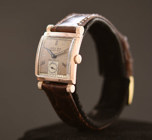1942 GRUEN Curvex 14K Solid Gold Gents Watch