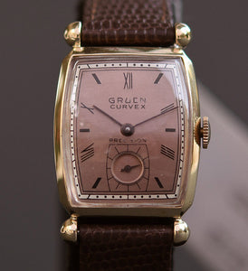 1945 GRUEN Curvex 14K Solid Gold Gents Watch